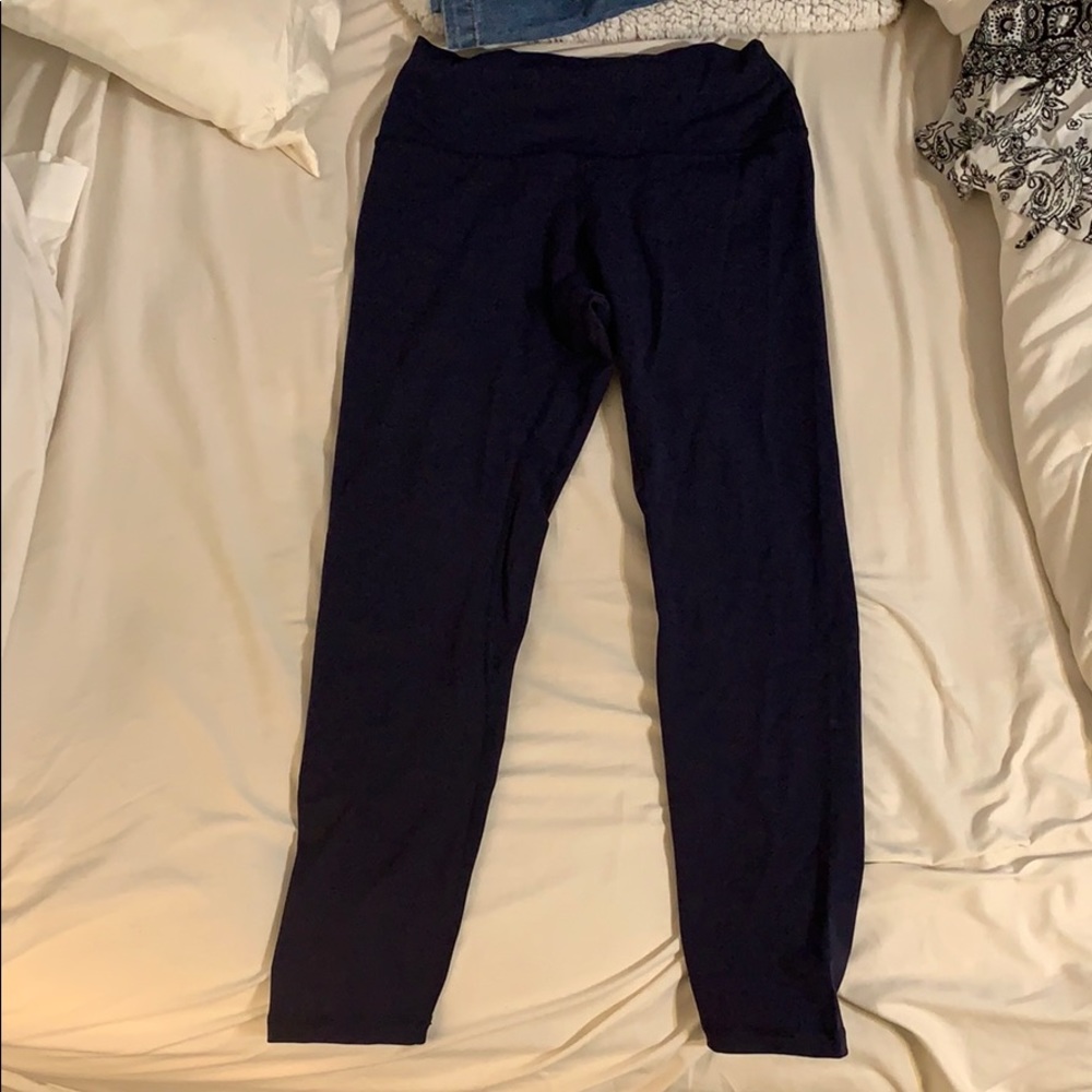 YUNOGA leggings from Amazon. Never worn. Size L